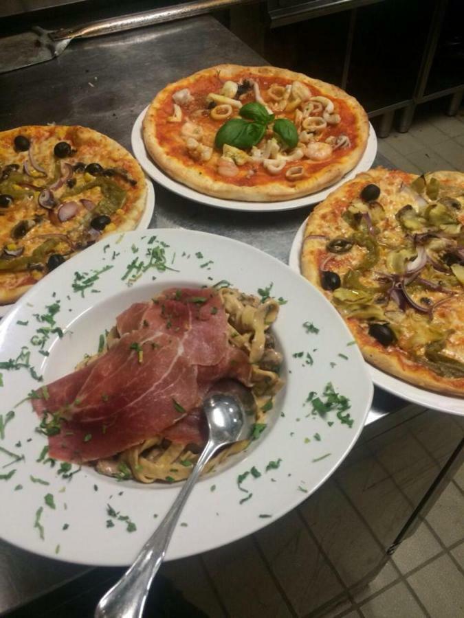 Weinstube Heigl Restaurante Pizzeria Puccini Hotel Landshut Kültér fotó